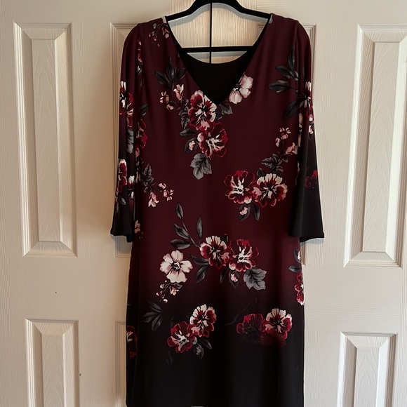 WHBM reversible dress. 4 dresses in one! - Picture 2 of 5